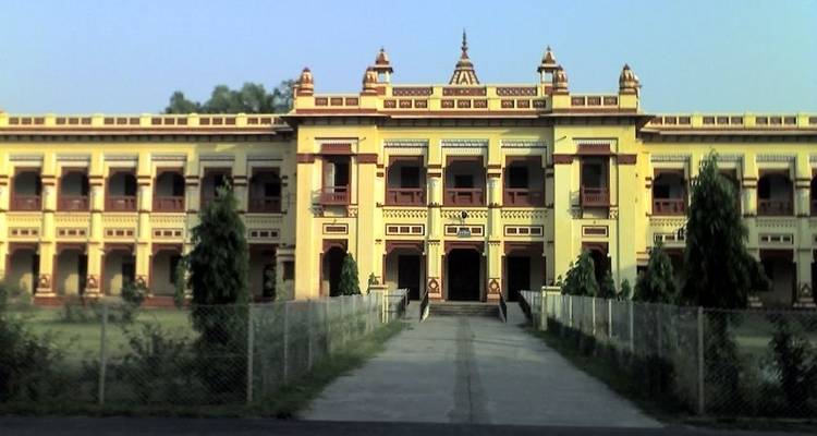 Circuit historique le plus célèbre du Triangle d'Or avec Varanasi - Agra Travels Service & Tours 10
