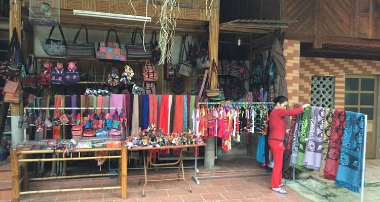 Senderismo corto de 2 días por Mai Chau y alojamiento en casa de familia local - Crossing Vietnam Tour 8