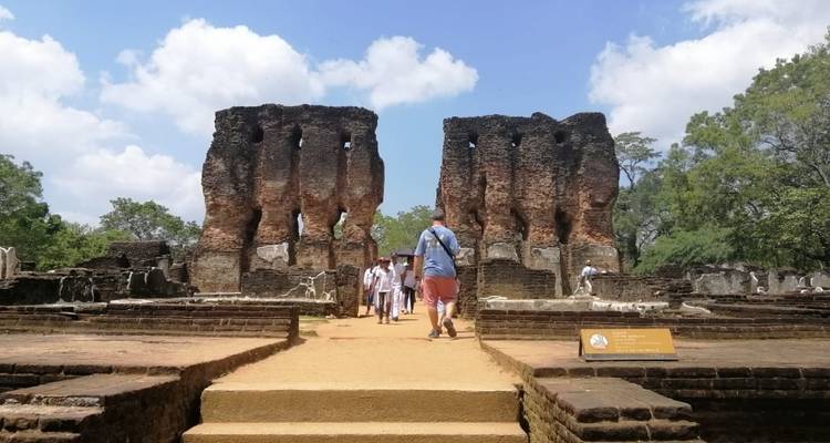 « Les sentiers intemporels : Découvrez la richesse de l'histoire du Sri Lanka - Mango Vacations 2