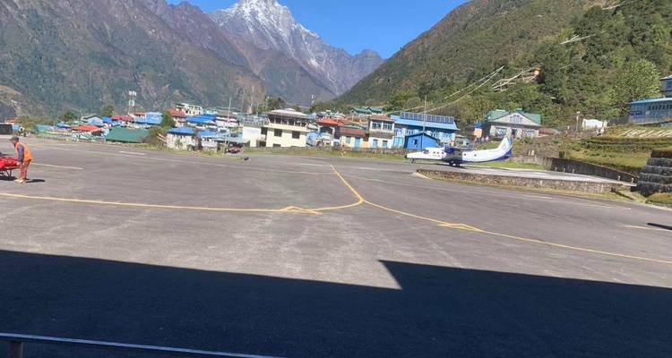 Trek du camp de base de l'Everest - Approved Holidays Pvt. Ltd. 1