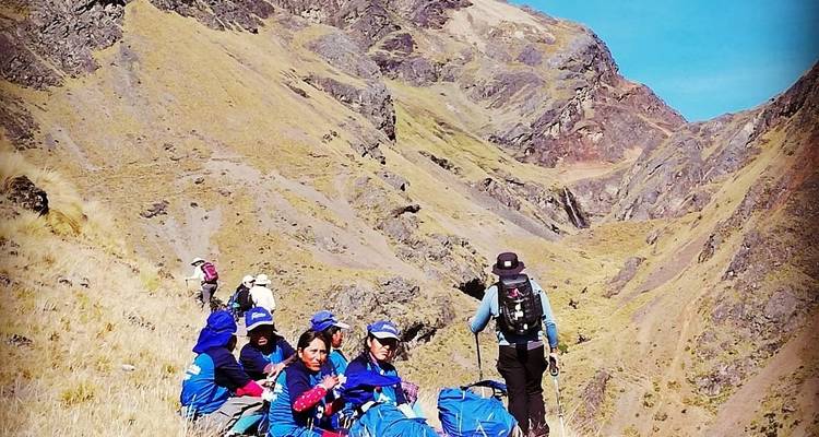 Extended Sacred Valley + Classic Inca Trail to Machu Picchu 5 Days and 4 Nights - Action Peru Treks 10