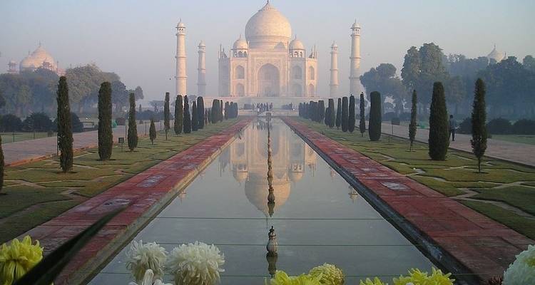 Yoga, Ganges & Taj Mahal Luxury India Tour - Amazing India Tours 6