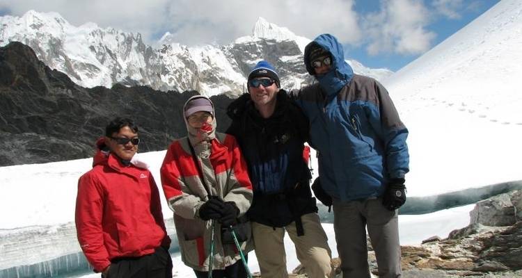 Gay Trek To Everest Base Camp - LGBTIQ+ trip - Trekking Team Group 2
