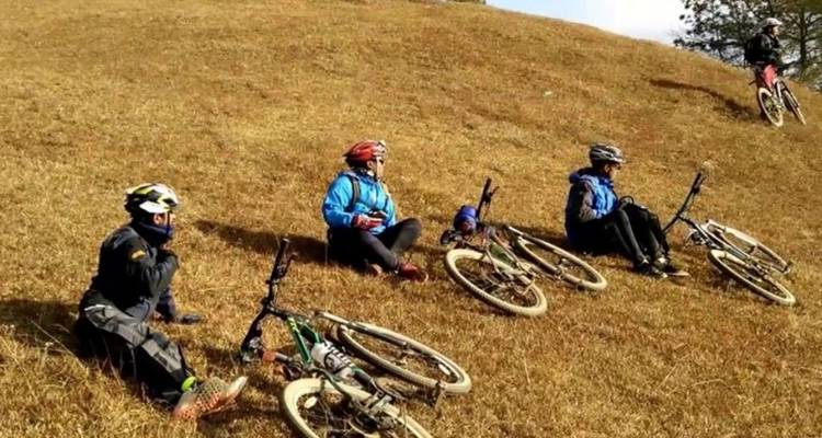 Bicicleta de ruta por el valle de Katmandú - 9 días - Trekking Team Group 4