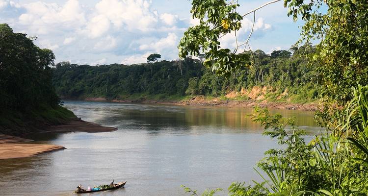Collpa de guacamayos de Tambopata 2D - 1N - CondeTravel 7