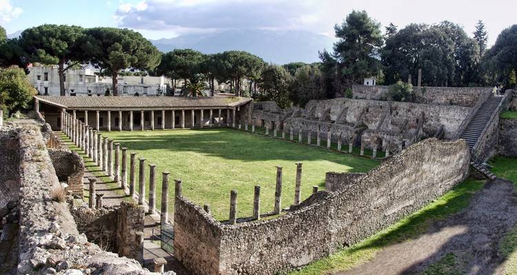 Quête de Barcelone à Rome (hiver) - Contiki 9