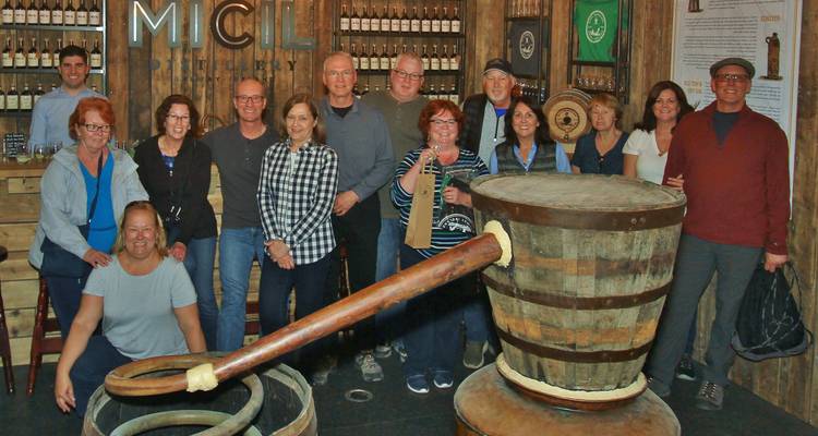 8-Day Emerald Explorer Small Group Tour - Overland Ireland - Small Group Tours 7