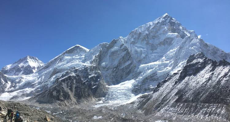 Circuito de lujo al Campamento Base del Everest -11 días - Himalayan Adventure Treks & Tours 7
