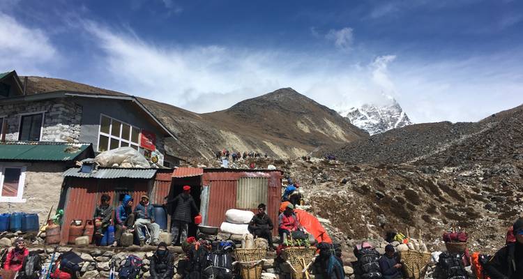 Circuito de lujo al Campamento Base del Everest -11 días - Himalayan Adventure Treks & Tours 6