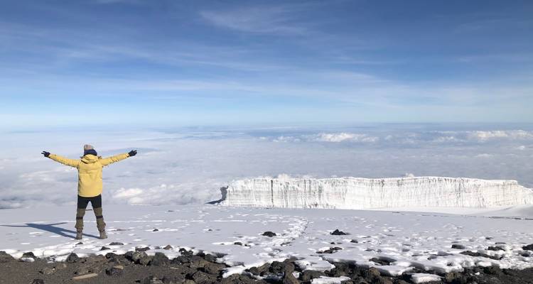 Escalada Kilimanjaro - Machame 7 Días + Termas de Chemka Gratis | Guías Expertos y Eco-Certificados - World Adventure Tours 8