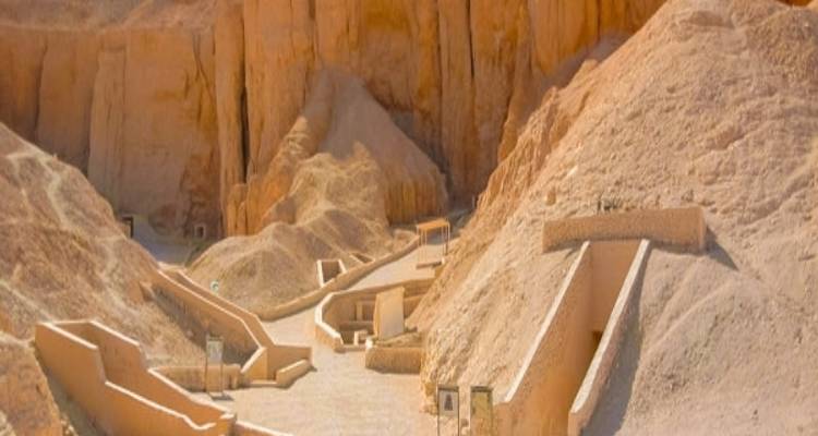 Crucero por el Nilo de Asuán a Luxor en silla de ruedas Acamar - Sun Pyramid Tours 1