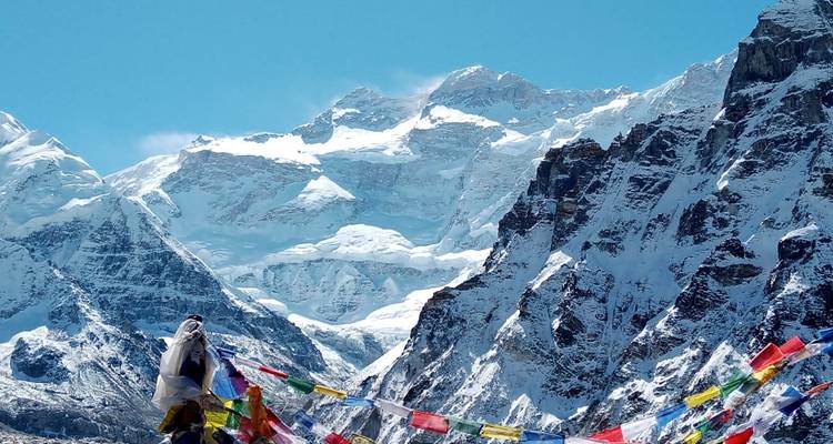 Excursionismo en campamento base del Kanchenjunga - Eco Holidays Nepal 6