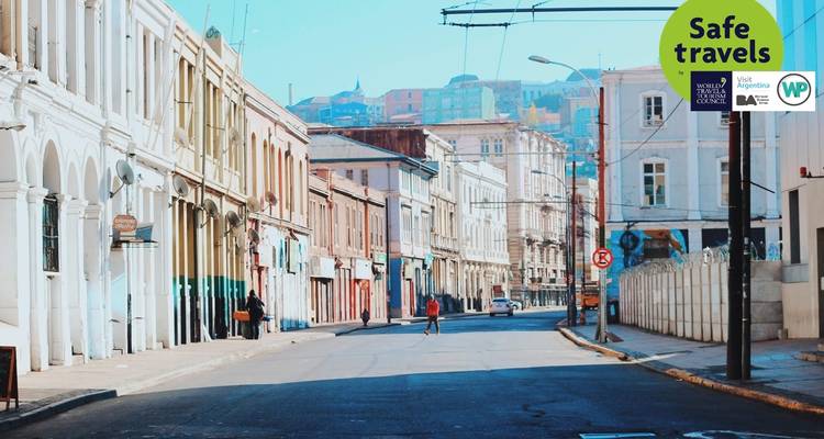 Ciudad y Mar: Santiago, Valparaíso y Viña - People Travel and Experience 8