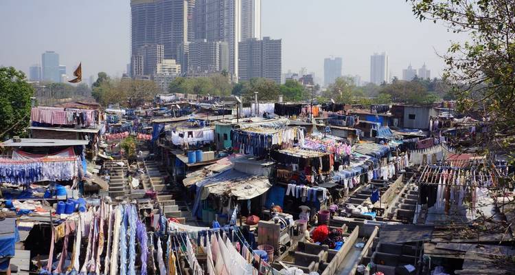 Mumbai Tour with Dharavi Slum & Bollywood Tour - Taj Holidays 1