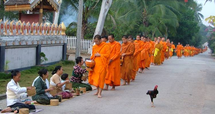 Circuit touristique au Laos exotique de Luang Prabang à Vientiane en passant par Vang Vieng - VietLong Travel 9