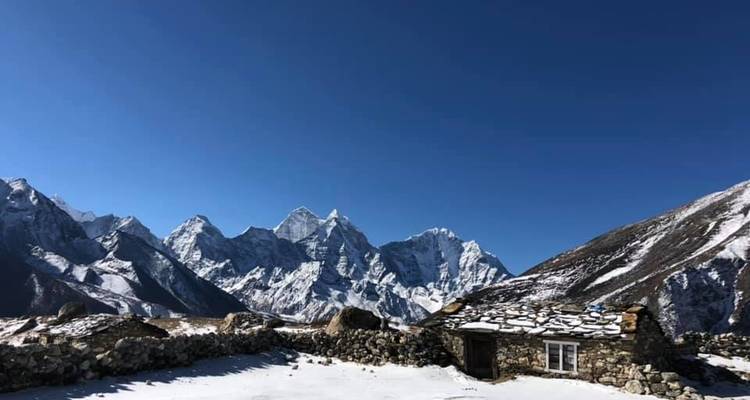 Escalada al campamento base del Everest y al pico Lobuche - Adventure Himalayan Travels 8