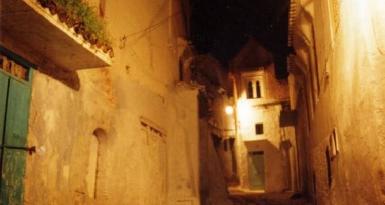 Circuit privé de 5 jours de Tanger à Chefchaouen, Fès, Casablanca, Rabat et Assilah - Cultural Morocco Tours 9