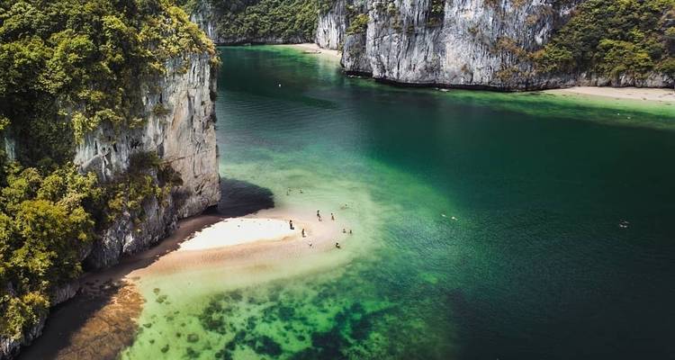 Viaje económico a Vietnam desde Hanói, bahía de Halong a Da Nang, Hoi An, Saigón - VietLong Travel 10