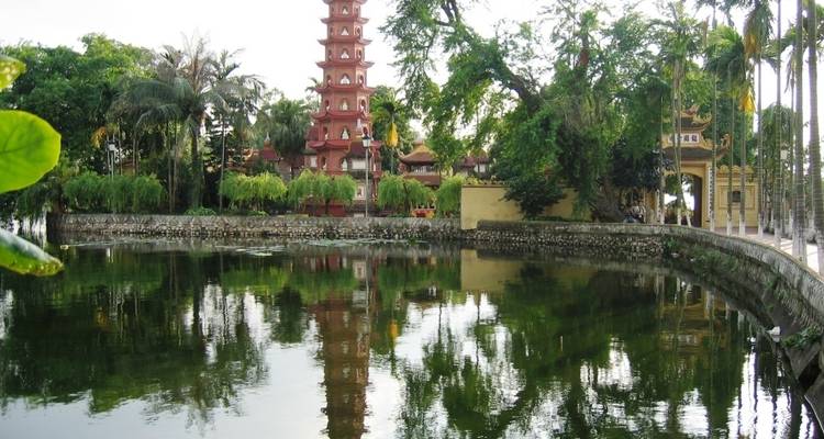 Visite de Hanoi avec escale pour visiter la ville, manger dans la rue et se promener - VietLong Travel 10