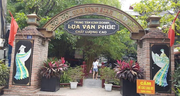 Visite culturelle authentique de Hanoi aux anciens villages de la soie de Duong Lam et Van Phuc et à la pagode Tay Phuong - VietLong Travel 1