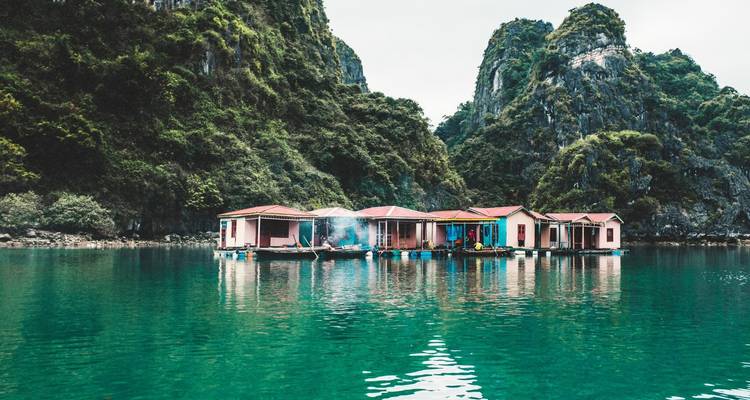 Vacaciones en Indochina desde Vientiane, Luang Prabang a Hanói, Halong, Hoi An, Mekong, Angkor Wat y Phnom Penh - VietLong Travel 1