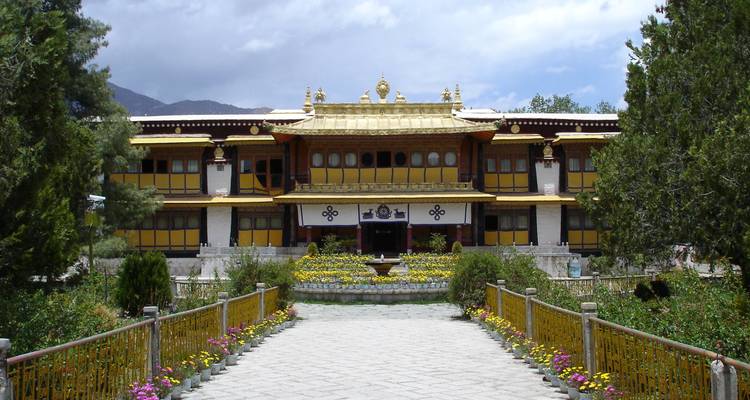 Circuit terrestre au Tibet combiné à l'aventure au camp de base de l'Everest - Manakamana Treks & Expedition Pvt. Ltd. 7