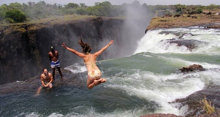 8 Days Victoria Falls, Chobe & Delta - Little Roz Tours 1