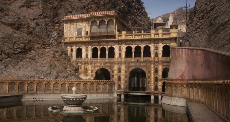 18 jours de merveilles indiennes : Treks dans le désert, spiritualité et culture de Varanasi - The Dragon Trip 10