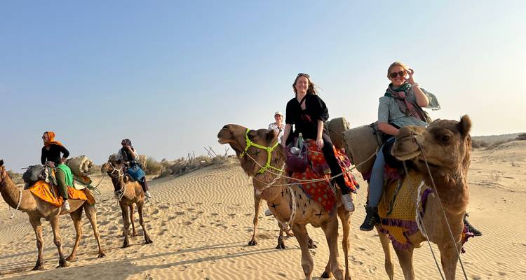 18 jours de merveilles indiennes : Treks dans le désert, spiritualité et culture de Varanasi - The Dragon Trip 6