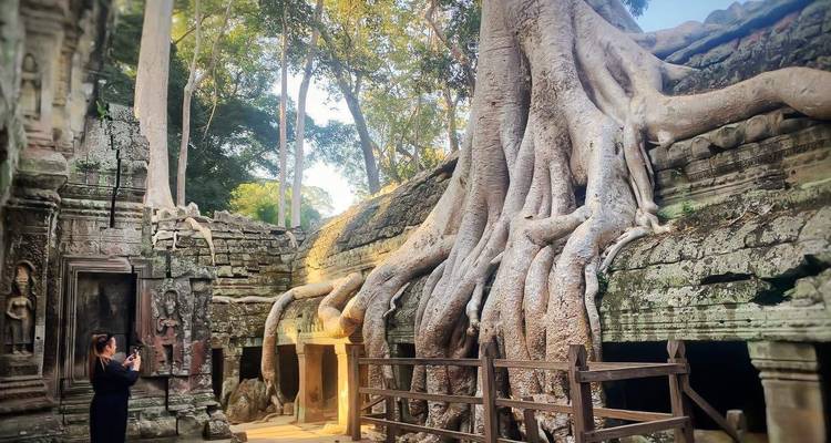 Discover The Beauty of Vietnam and Cambodia  16 days 15 nights, Chau Doc exit to Phnom Penh by Express boat - Asia Pacific Travel 10