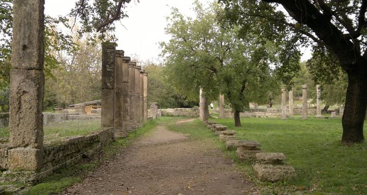 Circuit de 6 jours vers les châteaux mythiques du Péloponnèse, Olympie, Delphes, Météores - Private Tours Greece 8