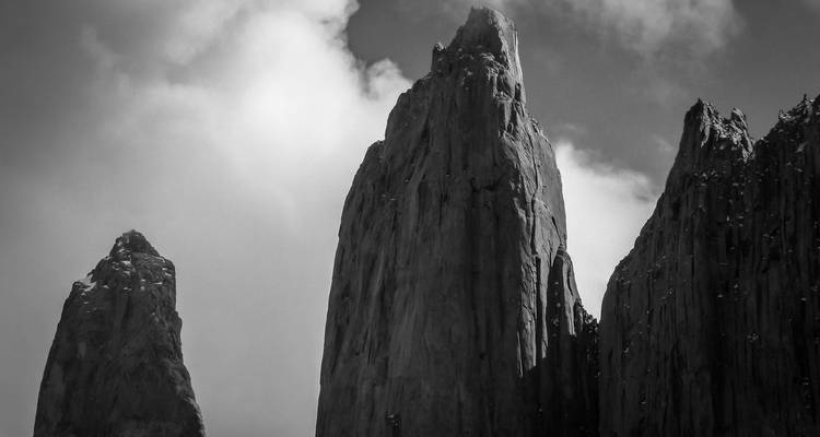 Patagonia: Torres Del Paine ‘O’ Trek & El Chaltén – 13 Days - Unu Raymi Expeditions 9