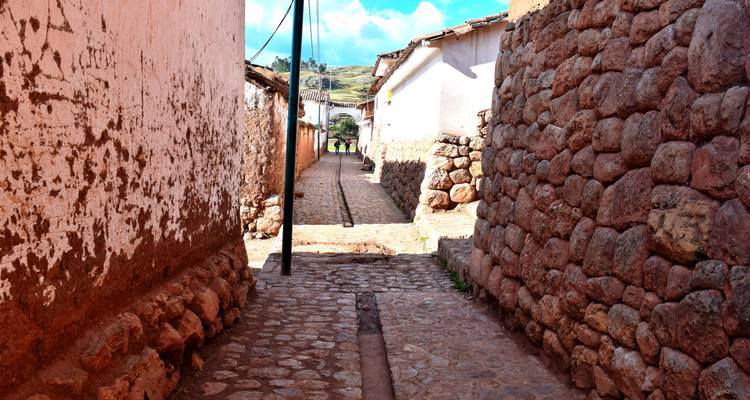 07 Day Sacred Valley + Lares trek to Machupicchu - Inkayni Peru Tours 9