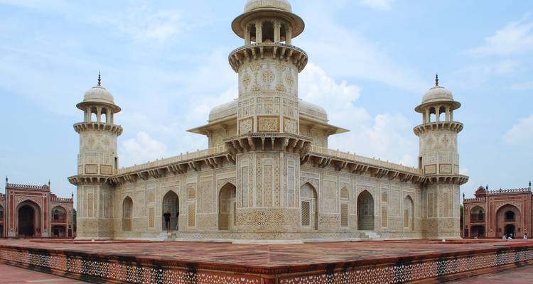 Le tombeau d'Itimad-ud-Daulah, également connu sous le nom de Baby Taj, à Agra.