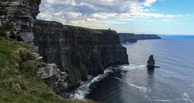 Journeys: Iconic Ireland National Geographic Journeys - National Geographic Journeys with G Adventures 1