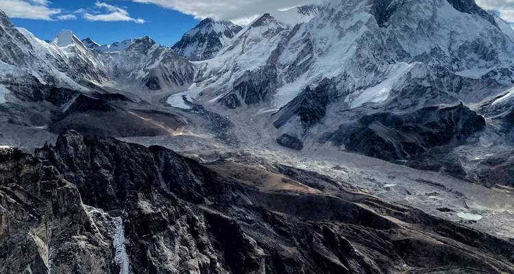 Cumbre del pico Lobuche y Regreso en helicóptero - Sherpa Expedition & Trekking Pvt. Ltd. 4