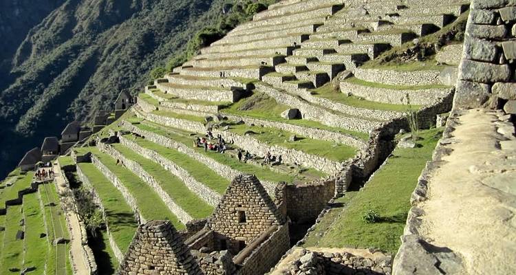 Caminata del valle de Lares a Machu Picchu - 4 días - Unu Raymi Expeditions 10