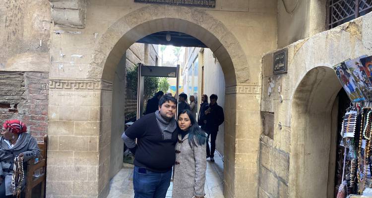 Stel in een oude boog