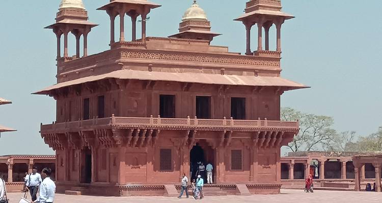 From Delhi: Private Golden Triangle Tour for Budget Class Travelers - Trek India tours  7