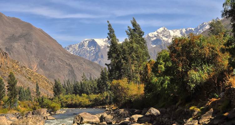 Trek & Climb: Nevado Veronica (5,893m) - Unu Raymi Expeditions 7