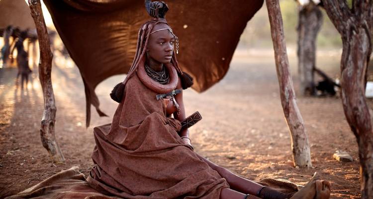 3 Días de Experiencia en el Pueblo Himba | Alojamiento Guiado Privado - Motema Tours and Safaris 9