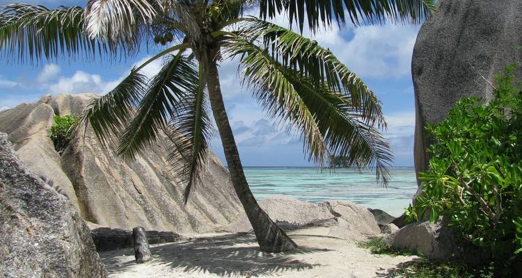 Expérience aux Seychelles 4J/3N - Across Africa Tours & Travel 1