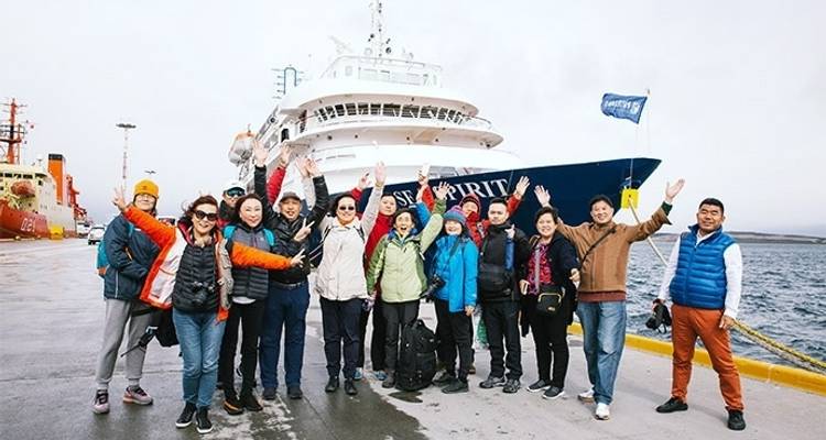 Nouvelle année en Antarctique - Poseidon Expeditions 1