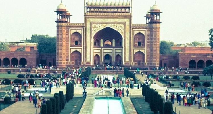 Circuito nocturno a Agra con hotel de 3 estrellas - Emperor Holidays 7