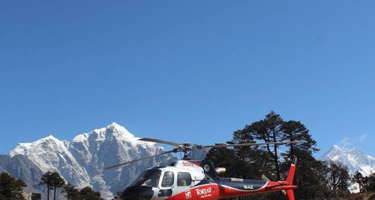 Circuito en helicóptero por el Everest - Alpine Luxury Treks Pvt Ltd 4