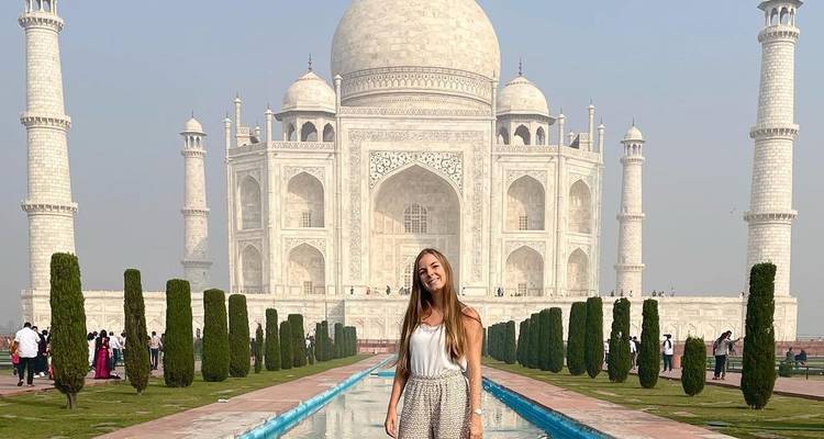 AGRA OVERNIGHT TOUR WITH 5 STAR HOTEL - Emperor Holidays 4