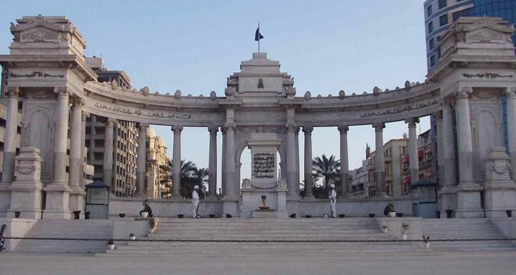 Inoubliable croisière de luxe 5* sur le Nil et les pyramides égyptiennes, Le Caire, Alexandrie, croisière sur le Nil et Abou Simbel avec avion (tout compris) 10 jours - Truly Egypt Tours 1