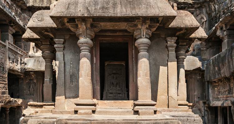 Gemas de la India con las Increíbles cuevas de Ajanta Ellora - Payless tours india 1