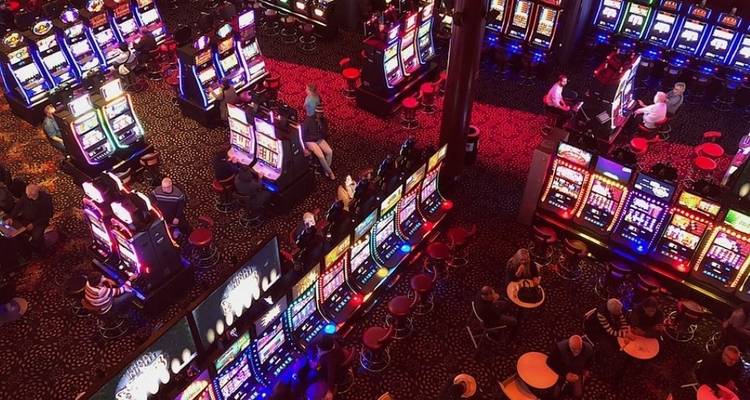 Vancouver nightlife and Casino private tour - Globalduniya 9
