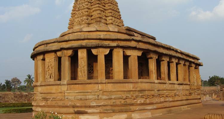 Hubli to Badami & Hampi Heritage Odyssey - Agora Voyages OPC Pvt Ltd 2